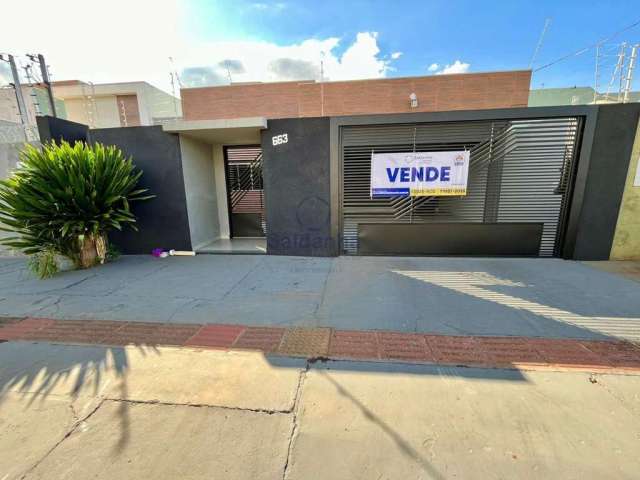 Casa para Venda em Campo Grande, Residencial Sírio Libanês I, 3 dormitórios, 1 suíte, 3 banheiros, 2 vagas