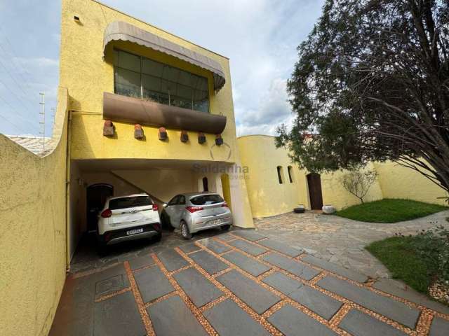 Casa para Venda em Campo Grande, Jardim Bela Vista, 4 dormitórios, 2 suítes, 5 banheiros, 4 vagas