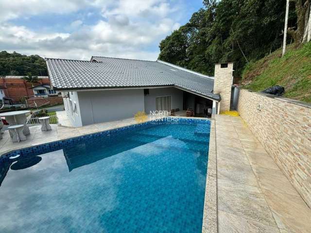 Casa com 3 quartos à venda na Rua Lindóia, 219, Glória, Joinville por R$ 800.000