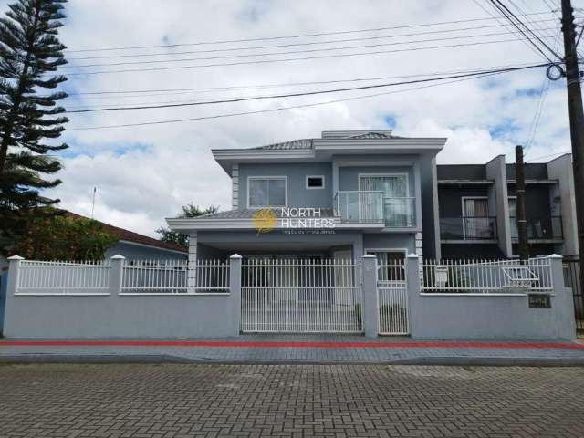 Casa com 3 quartos à venda na Altino da Silva, 45, Espinheiros, Joinville por R$ 985.000