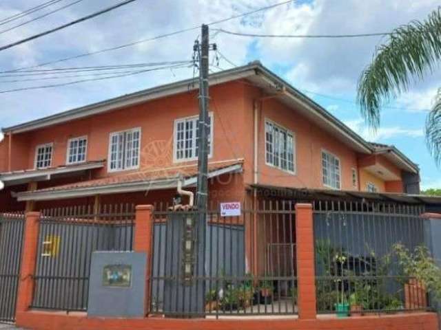 Casa com 6 quartos à venda na Rua Altamira, 352, Jardim Iririú, Joinville por R$ 550.001