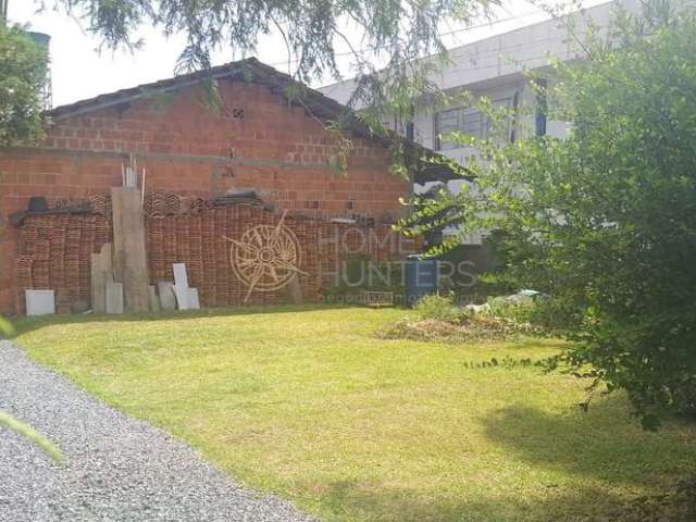 Terreno à venda na Rua Seara, 175, Iririú, Joinville por R$ 800.000