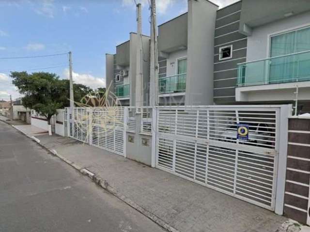 Casa com 3 quartos à venda na Tabatinga, 1239, Jardim Iririú, Joinville por R$ 570.000