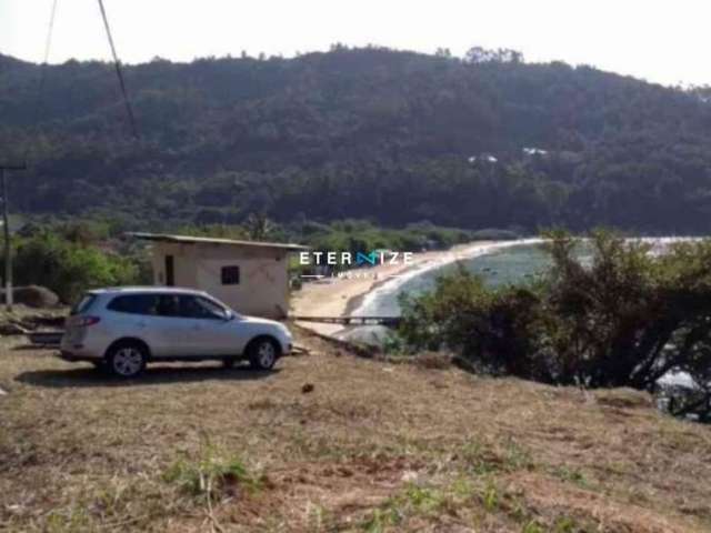 Terreno com Vista para o MAR na Praia de Calheiros em Gov. Celso Ramos-SC