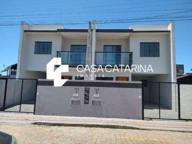 Casa com 3 quartos à venda no Armação, Penha  por R$ 700.000