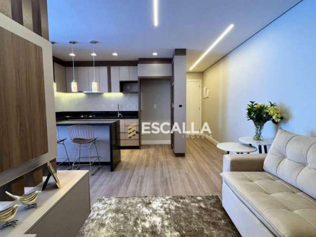 Apartamento com 2 Suítes e 2 Vagas Semimobiliado no Anita Garibaldi