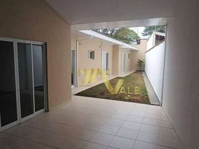 Casa com 3 dormitórios, 130 m² - venda por R$ 850.000,00 ou aluguel por R$ 3.800,00/mês - Jardim Siesta - Jacareí/SP