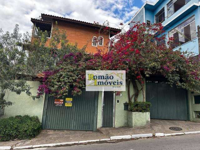 **Comercial ou Residencial - Casa no Centro de Mairiporã/SP - Excelente Oportunidade!**