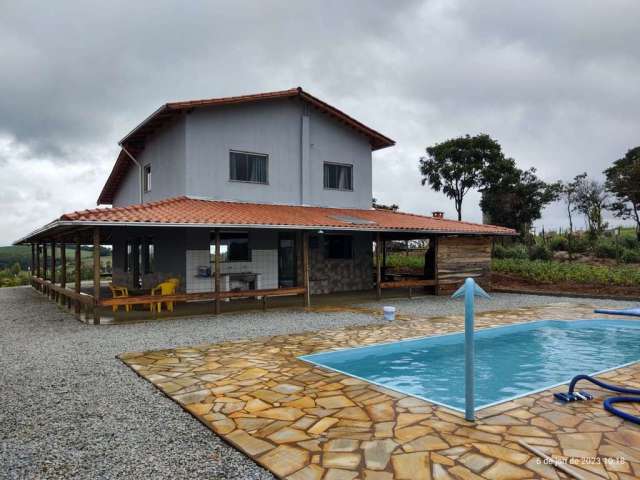 Vende fazenda em itaguara de porteira fechada com 45 hectares.