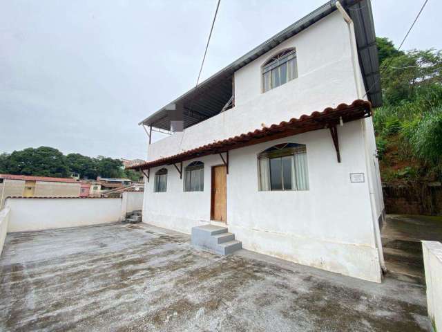 Casa de três quartos no bairro aparecida