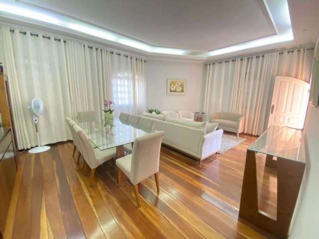 Casa com 5 quartos à venda na Santa Amélia, Belo Horizonte , 397 m2 por R$ 1.390.000