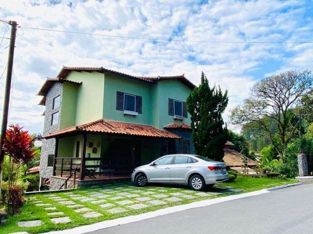 Casa à venda no bairro Mirante das Agulhas em Resende/RJ