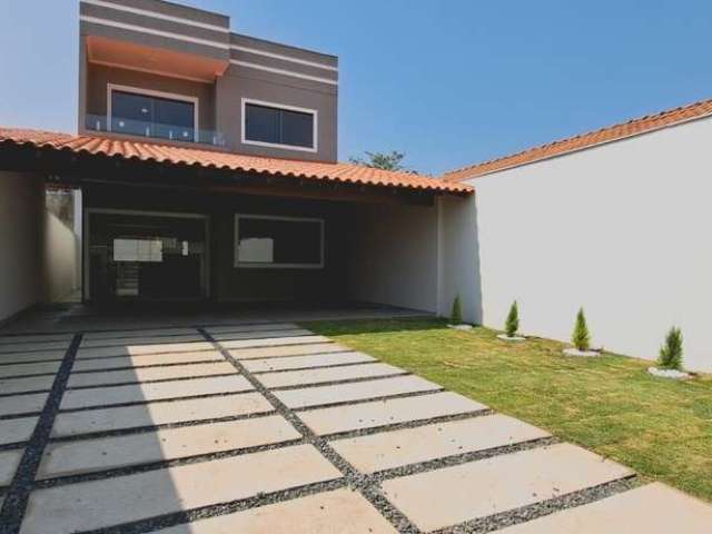 Imperdível: Casa à venda em Resende-RJ, 3 quartos, 1 suíte, 3 banheiros, 2 vagas de garagem e 169m² no Mirante das Agulhas!