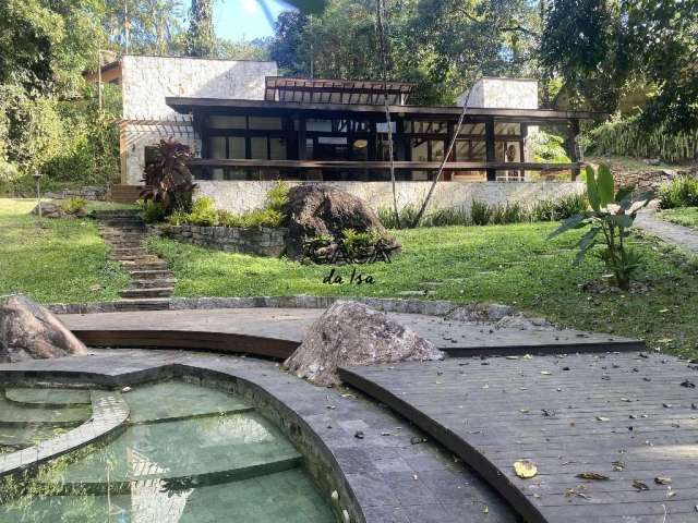 Casa à venda no bairro Penedo em Itatiaia/RJ