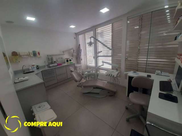 Sala Comercial na Republica. Reformada, recepção, sala, 3 banheiros, 65 m².