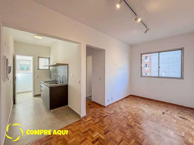 Pinheiros | 1 quarto | Totalmente reformado | Bancada | Piso Taco | 41m²