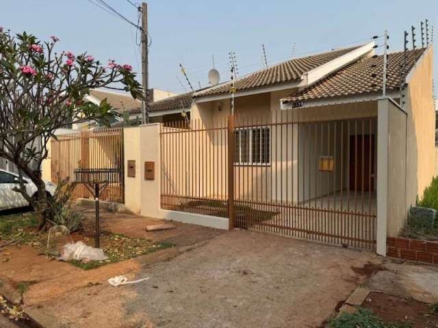 Casa com 2 quartos para alugar na Rua Marçal Candido Siqueira, 693, Jardim Monte Rei, Maringá por R$ 1.500