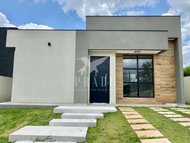 Casa Térrea em condomínio com 4 quartos, 2 suítes e energia fotovoltaica em Bom Jesus dós Perdões-SP. Região de Atibaia.