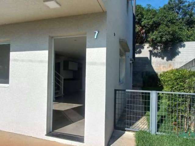 Casa 3 dormitórios, sendo 1 suíte, condomínio novo excelente localização