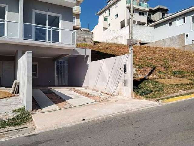 Casa nova triplex 3 dormitórios, sendo 1 suíte, quintal  nova docts ok