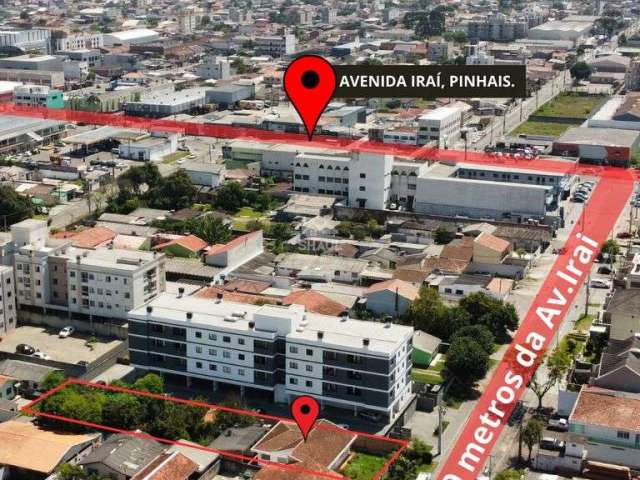 OPORTUNIDADE EM PINHAIS TERRENO COM CASA 900m²