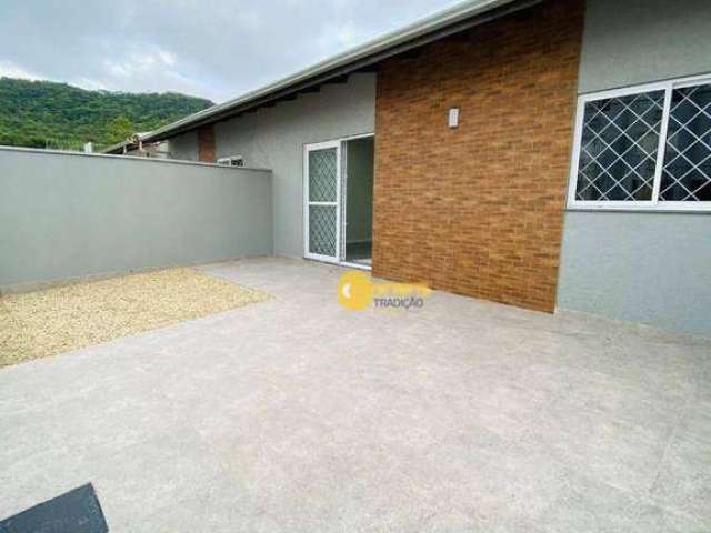 ALUGUEL R$ 4.500 + Taxas / Casa com 2 dormitórios sendo 1 suíte,  96 m² - Fazenda - Itajaí/SC