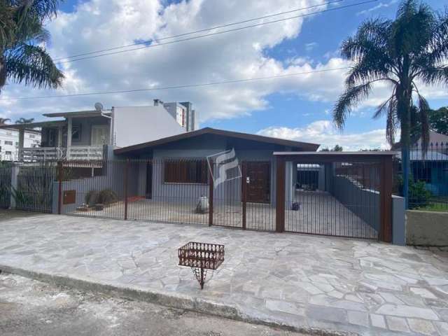 Casa com 3 quartos à venda na Rua Nayr Leonzio Covolan, 1199, Jardim Itália, Caxias do Sul, 120 m2 por R$ 765.000