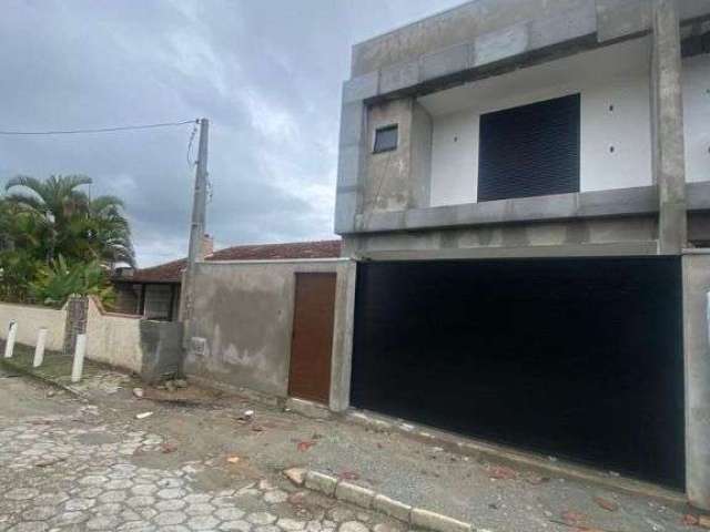 Sobrado com 3 dormitórios à venda, 138 m² por R$ 950.000,00 - Centro - Penha/SC