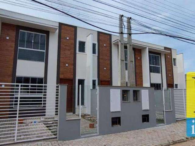 Sobrado com 3 dormitórios à venda, 100 m² por R$ 629.000,00 - Meia Praia - Navegantes/SC