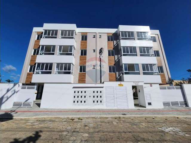 Apartamento com 01 suíte mais 01 quarto em Meia Praia Navegantes