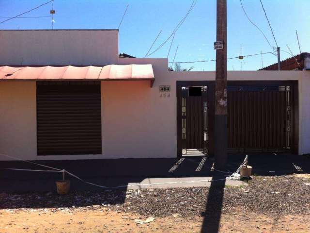 Casa ampla com sala comercial no bairro pioneiros