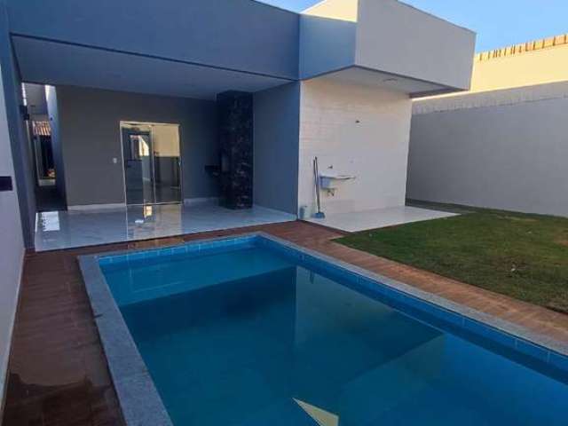 Casa ampla com piscina no jardim das nações