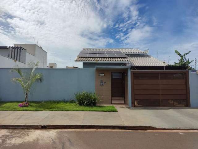 Linda casa na Vila Morumbi com piscina