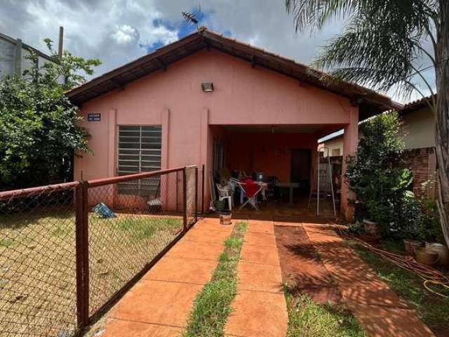 Casa com 3 quartos à venda na Presidente Vargas, 33, Vila Santo Amaro, Campo Grande por R$ 650.000