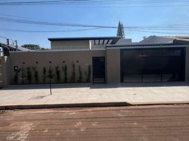 Linda casa alto padrão no Rita Vieira