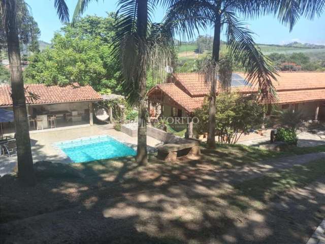 Casa/Chácara à venda no Bairro Canedos em Piracaia