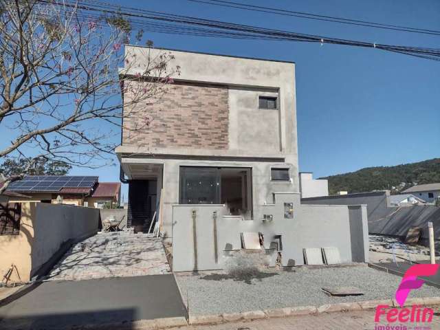 Casa com 2 quartos à venda na Rua Valdeci Izidro da Silveira, 300, Ribeirão da Ilha, Florianópolis por R$ 880.000