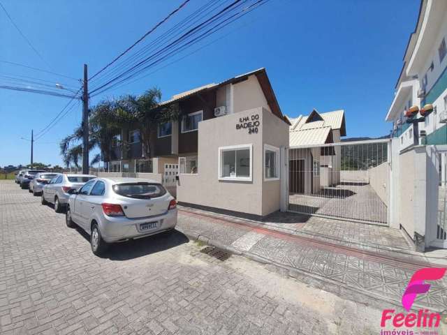 Casa em condomínio fechado com 2 quartos à venda na Rua Ingá Mirim, 240, Ribeirão da Ilha, Florianópolis por R$ 680.000