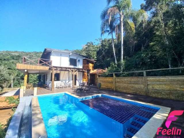 Casa em condomínio fechado com 6 quartos à venda na Rua Ambrósio João Silveira, 330, Morro das Pedras, Florianópolis por R$ 6.999.000