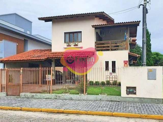 Casa com 5 quartos à venda na Rua Professor Américo Vespúcio Prates, 46, Carianos, Florianópolis por R$ 1.400.000