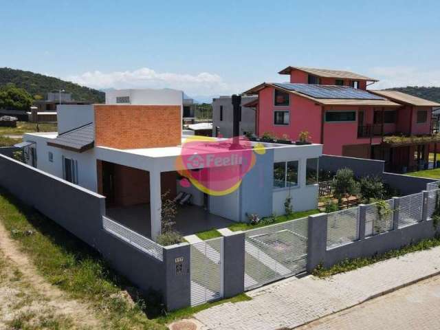 Casa com 2 quartos à venda na Rodovia Doutor Antônio Luiz Moura Gonzaga, 3339, Rio Tavares, Florianópolis por R$ 2.200.000