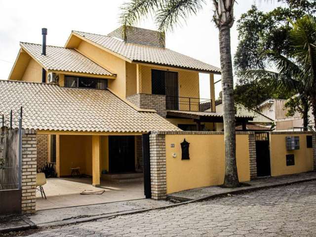 Casa com 6 quartos à venda na Servidão Augusto Ruschi, 55, Campeche, Florianópolis por R$ 2.010.000