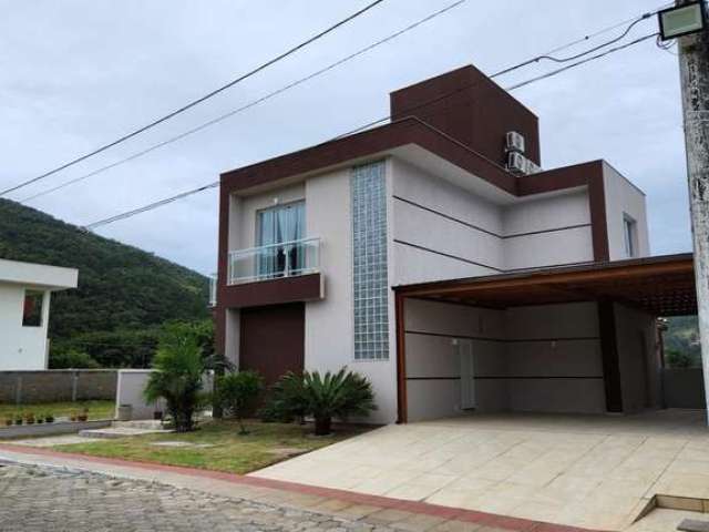 Casa em condomínio fechado com 3 quartos à venda na Estrada Cristóvão Machado de Campos, 2270, Vargem Grande, Florianópolis por R$ 1.500.000