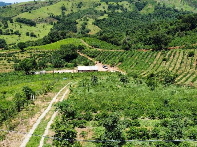 Lindo sítio 3.5 alqueires com cachoeira a venda em Jacutinga -MG