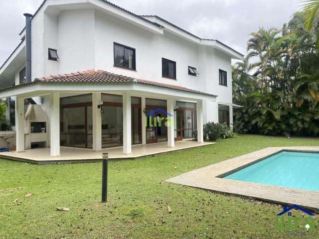 Casa à venda de 790M²,  4 Dormitórios, 2 suites, lareira, piscina, 4 vagas,no Residencial 2, Alphav