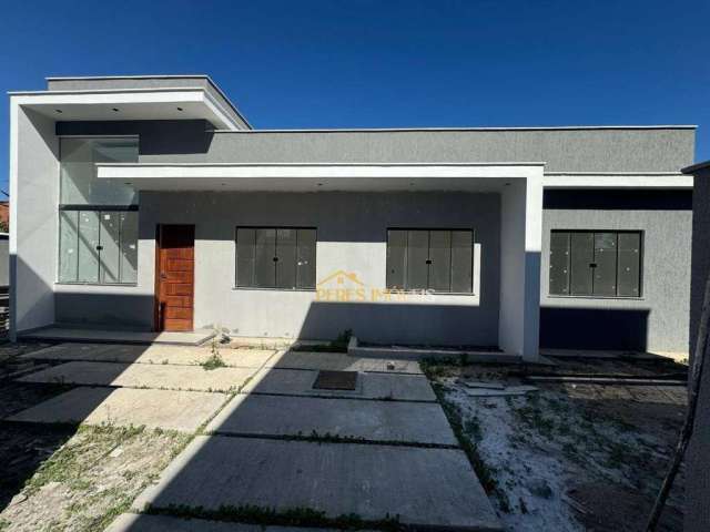 Excelente casa linear independente com quintal, 3 quartos à venda, 87 m² - Village Rio das Ostras - Rio das Ostras/RJ