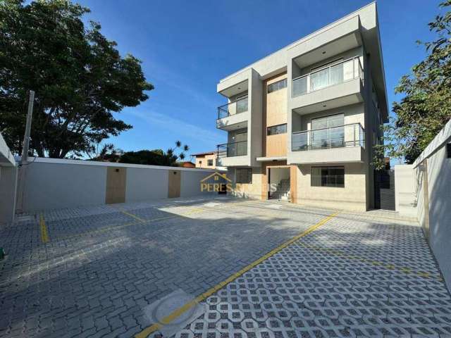 Apartamento garden térreo com 2 quartos à venda, localização privilegiada pois fica próximo de comércios do Centro e da praia - 73 m² - Centro.