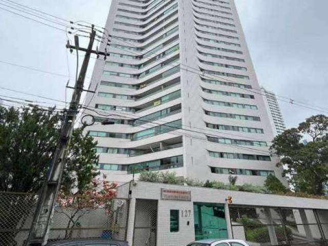 Apartamento com aproximadamente 200m2, 4 quartos sendo 2 Suítes, 3 Vagas!