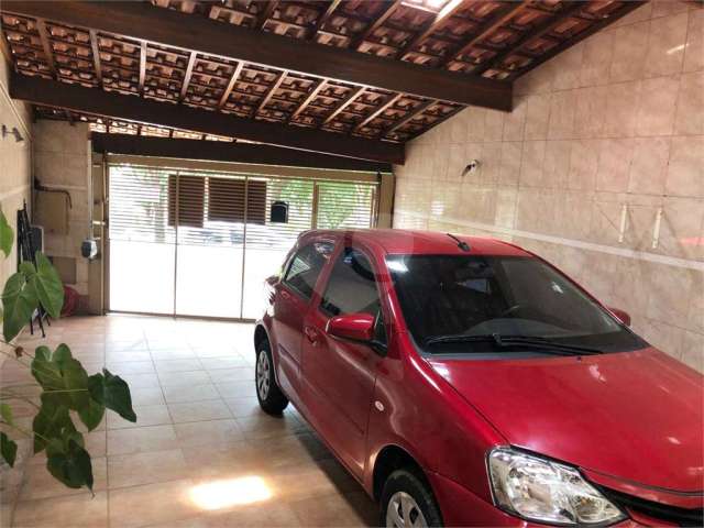 Casa térrea com 2 quartos à venda em Santana - SP