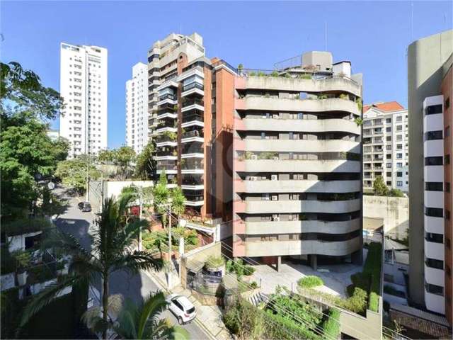 Apartamento com 3 quartos à venda em Vila Morumbi - SP